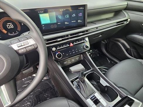 New 2025 Hyundai Santa Cruz SEL image 12