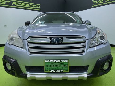 Used 2013 Subaru Outback 3.6R Limited w/ Moonroof Pkg image 3