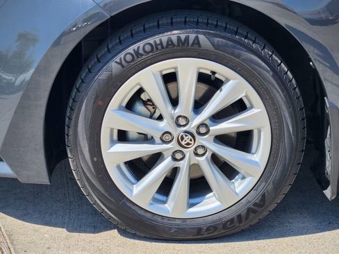 Used 2026 Toyota Corolla LE w/ LE Premium Package image 8