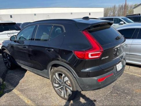 Used 2023 Volvo XC40 B5 Plus w/ Driver Assist Package image 12