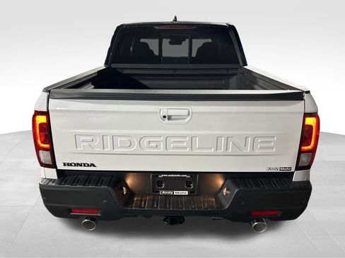 New 2026 Honda Ridgeline Black Edition image 6