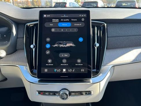 New 2026 Volvo XC90 B6 Ultra image 26