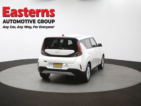 Used 2025 Kia Soul LX FWD image 37