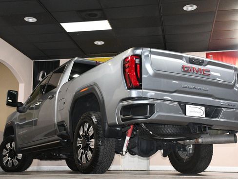 Used 2024 GMC Sierra 2500 Denali w/ Denali Reserve Package AWD/4WD image 86