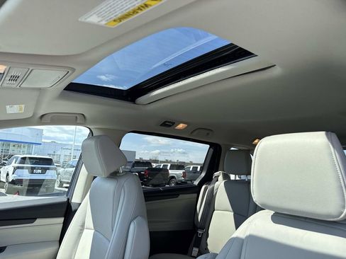 Used 2026 Honda Odyssey EX-L image 4