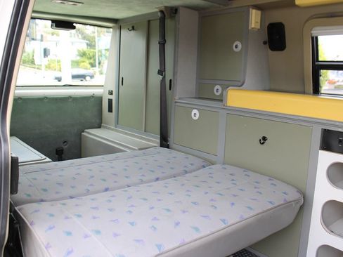 Used 1997 Volkswagen Eurovan Camper FWD image 22
