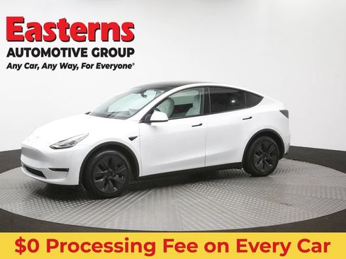 Used 2022 Tesla Model Y Long Range AWD/4WD image 53