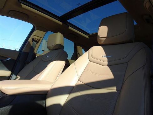 Certified 2023 Cadillac XT5 Premium Luxury w/ Platinum Package image 11