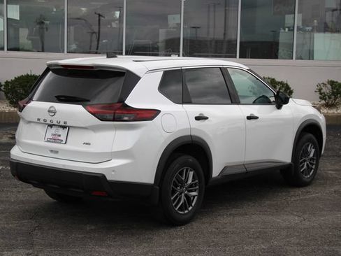 Certified 2025 Nissan Rogue S AWD/4WD image 10