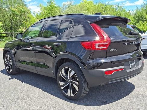 Used 2023 Volvo XC40 B5 Plus w/ Protection Package Premier AWD/4WD image 4