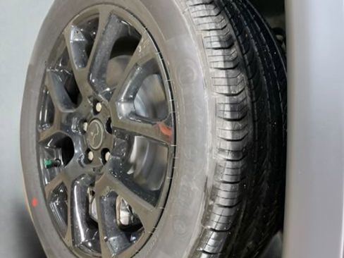 New 2026 Jeep Compass Latitude AWD/4WD image 15