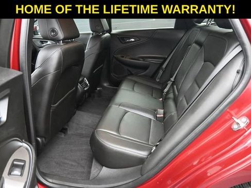 Used 2019 Chevrolet Malibu LT w/ Leather Package FWD image 36