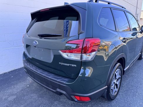 Used 2022 Subaru Forester Premium image 9