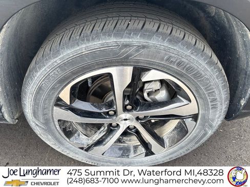 Used 2024 Chevrolet Trax RS w/ Driver Confidence Package FWD image 9