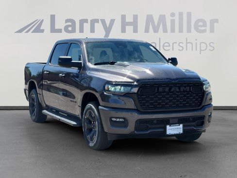 New 2026 RAM 1500 Express AWD/4WD image 8