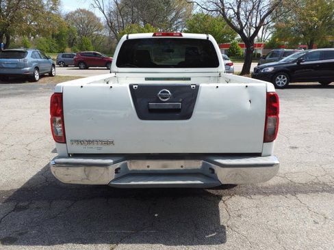Used 2013 Nissan Frontier S RWD image 4