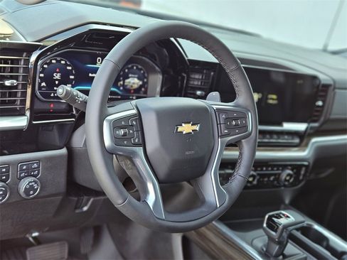 New 2025 Chevrolet Silverado 1500 LT w/ Z71 Off-Road Package image 19