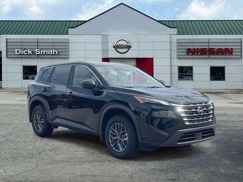 Used 2025 Nissan Rogue S image 1