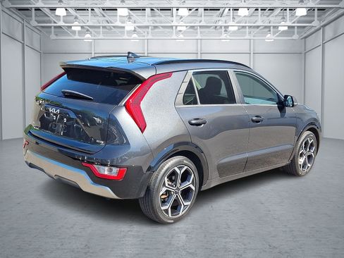 Used 2023 Kia Niro EX Touring FWD image 6