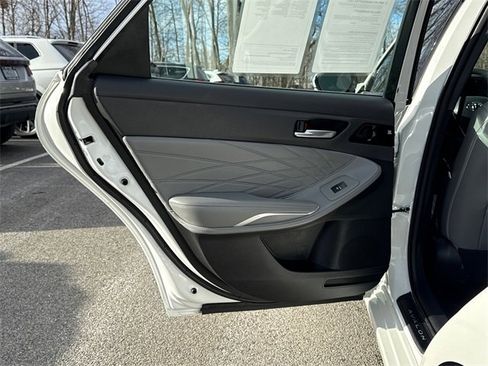 Used 2021 Toyota Avalon Limited w/ Advanced Safety Package image 22