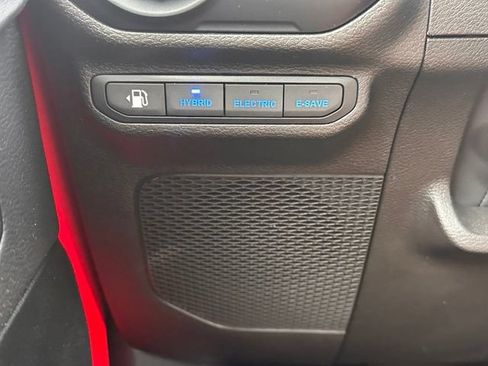 Used 2023 Jeep Wrangler Unlimited Sahara w/ Cold Weather Group AWD/4WD image 19