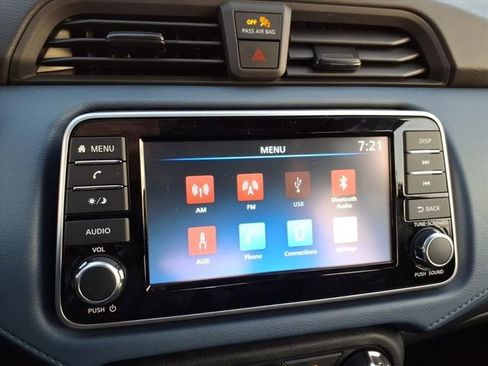 New 2025 Nissan Versa SV w/ Trunk Package image 22