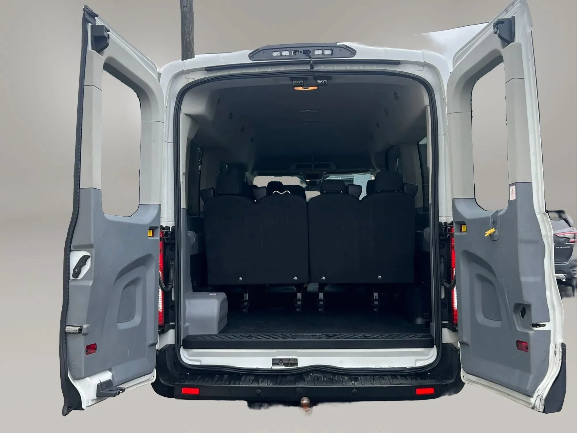 Used 2019 Ford Transit 350 XLT RWD image 9