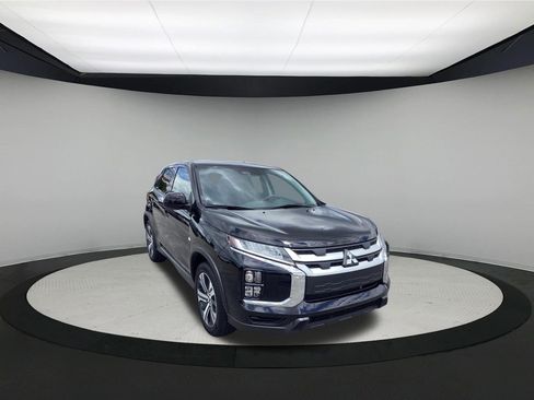 Used 2025 Mitsubishi Outlander Sport ES AWD/4WD image 2