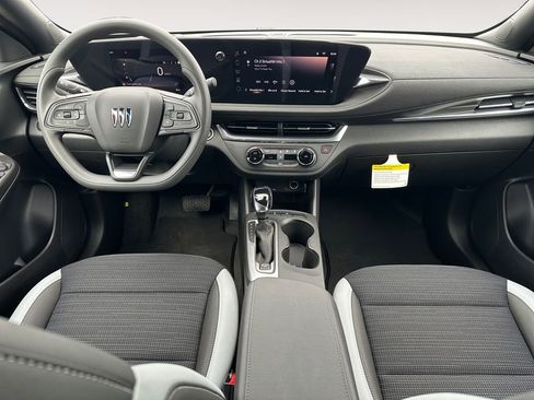 New 2026 Buick Envista Preferred image 10