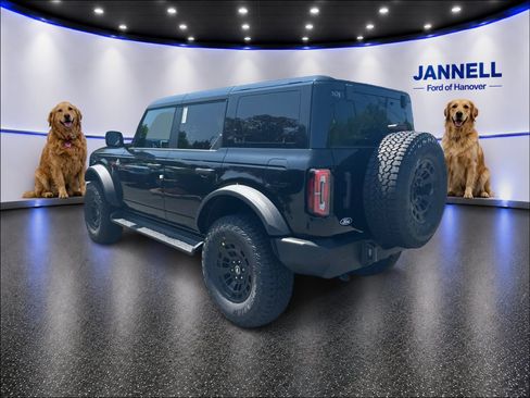 New 2026 Ford Bronco Outer Banks w/ Sasquatch Package AWD/4WD image 8