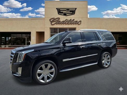 Used 2020 Cadillac Escalade Premium Luxury RWD image 9