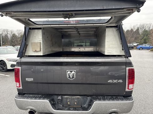 Used 2017 RAM 1500 Laramie w/ Convenience Group image 14