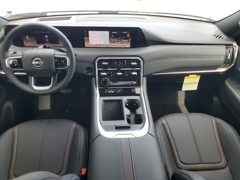 New 2025 Nissan Armada SL w/ Captain's Chari Seat Package image 18