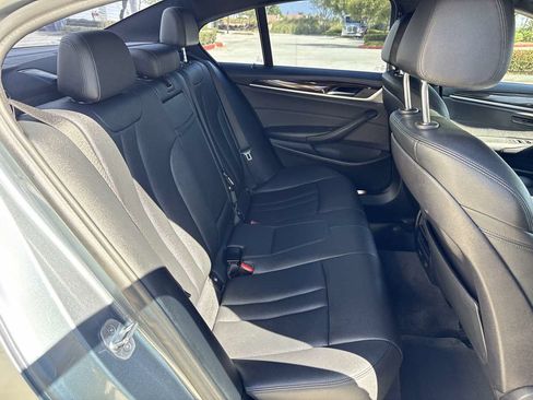 Used 2019 BMW 530i w/ Convenience Package RWD image 15