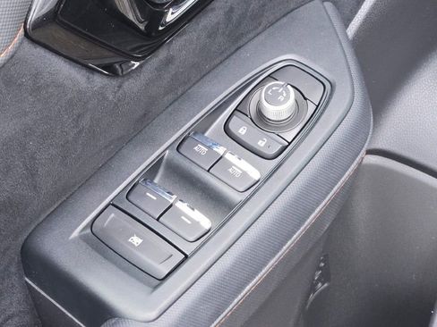 Used 2025 Subaru Forester Touring image 27