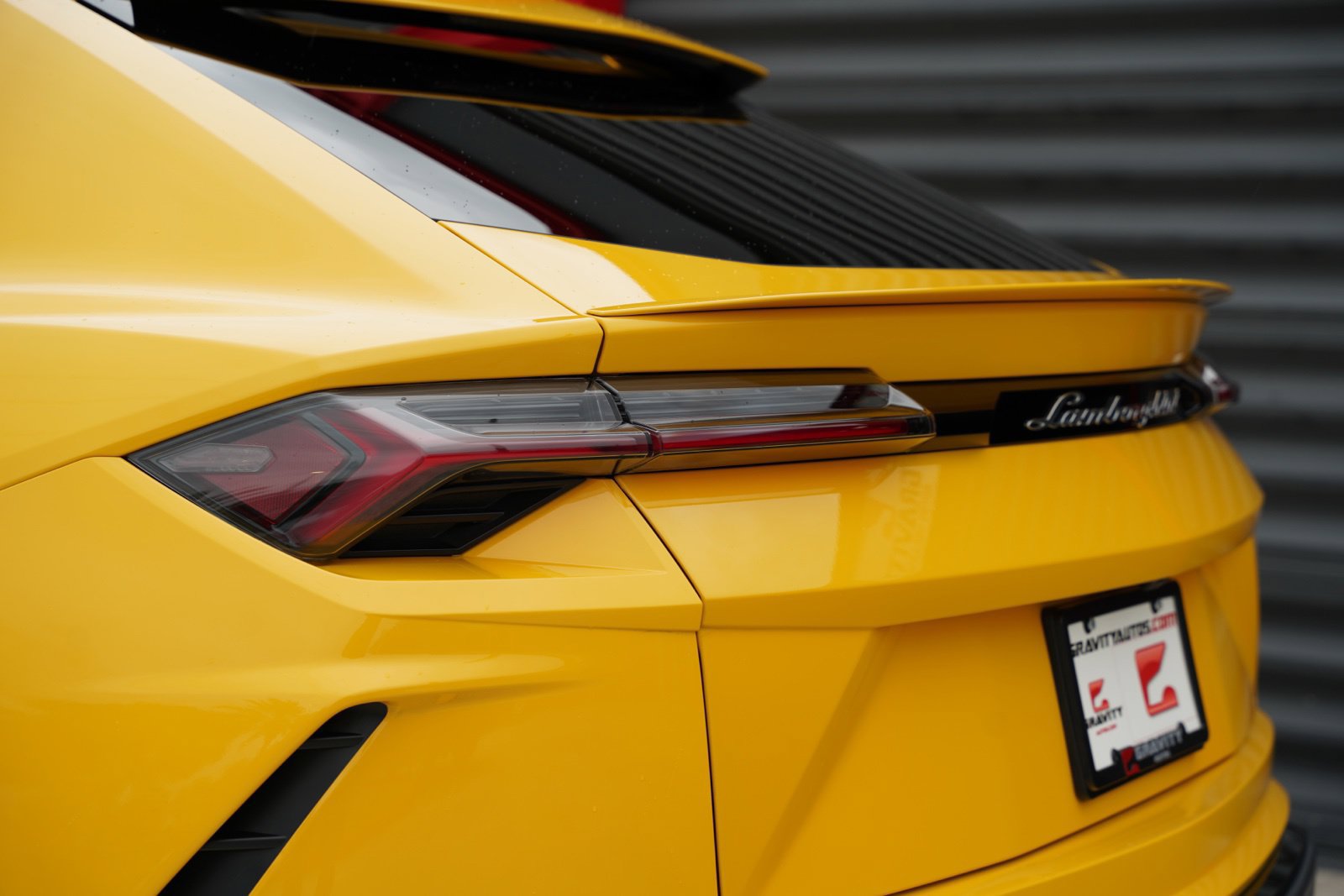 Used 2021 Lamborghini Urus AWD/4WD image 12