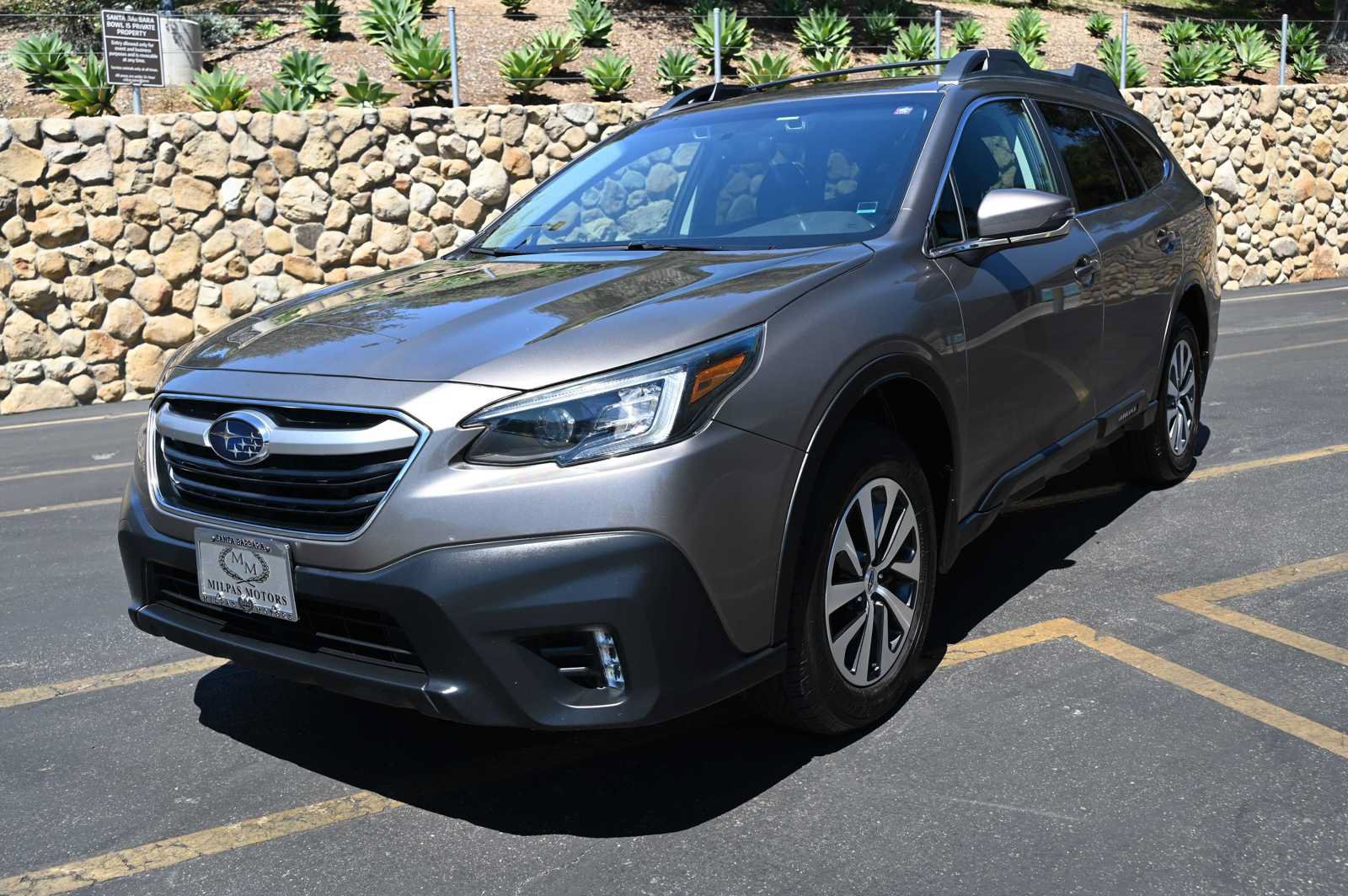 Used 2022 Subaru Outback Premium w/ Popular Package #1 AWD/4WD image 1