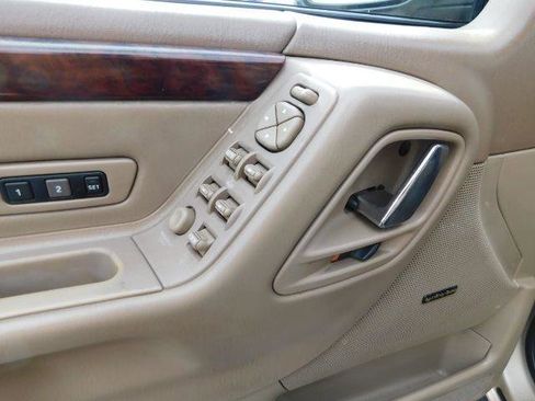 Used 2001 Jeep Grand Cherokee Limited RWD image 12
