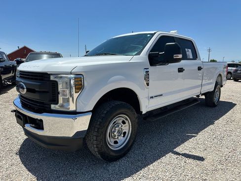 Used 2019 Ford F250 XL w/ Power Equipment Group AWD/4WD image 5