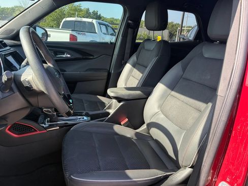 Used 2023 Chevrolet TrailBlazer RS w/ Convenience Package FWD image 4