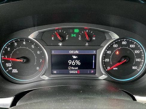 Used 2023 Chevrolet Traverse LT w/ LT Premium Package FWD image 27