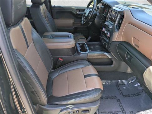 Used 2020 Chevrolet Silverado 1500 High Country w/ Technology Package AWD/4WD image 20