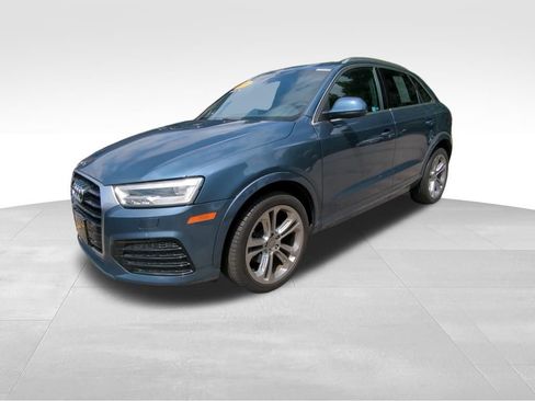 Used 2018 Audi Q3 2.0T Premium Plus w/ Premium Plus Package AWD/4WD image 1