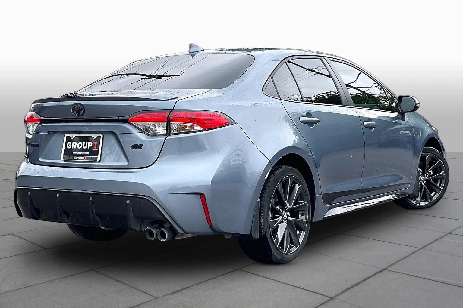 Used 2026 Toyota Corolla SE FWD image 13