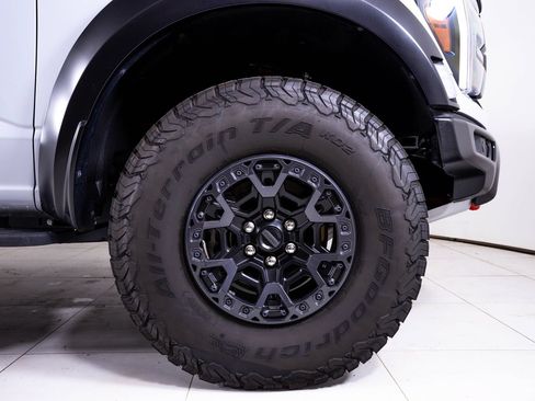 Used 2025 Ford F150 Raptor w/ Equipment Group 803A Raptor R AWD/4WD image 13