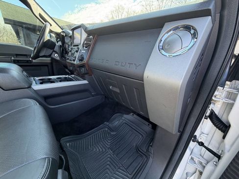 Used 2016 Ford F350 Lariat w/ Lariat Ultimate Package image 47