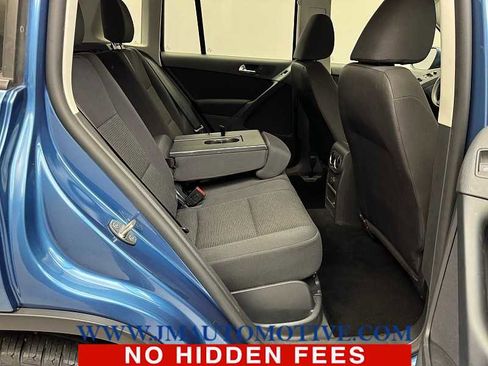 Used 2017 Volkswagen Tiguan Limited w/ Alloy Wheels Package image 17