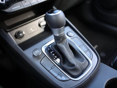 Certified 2023 Hyundai Kona SE image 30