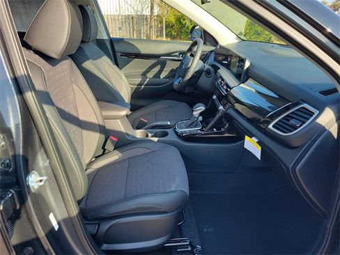 New 2026 Kia Seltos S image 7