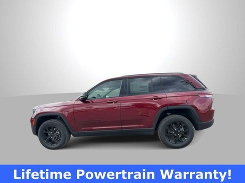 New 2025 Jeep Grand Cherokee 4WD image 5